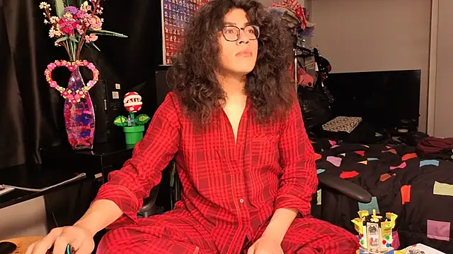 Snapshot of ShinyCherub chatting on 03/03/25, 07:54 ShinyCherub online show from 03/03/25, 07:54