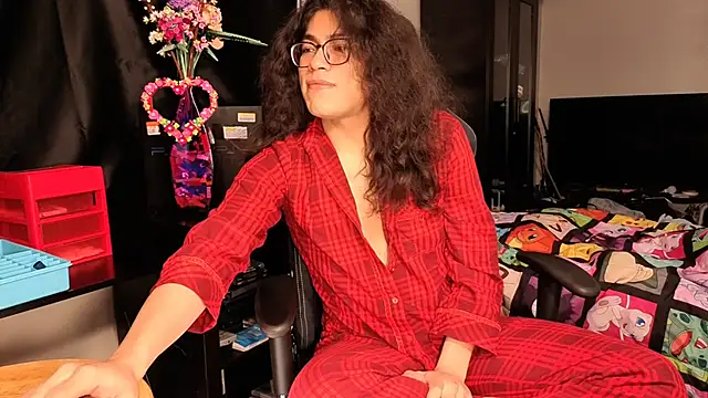 Snapshot of ShinyCherub chatting on 03/14/25, 10:07 ShinyCherub online show from 03/14/25, 10:07