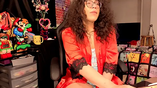 Snapshot of ShinyCherub chatting on 09/12/25, 05:46 ShinyCherub online show from 09/12/25, 05:46