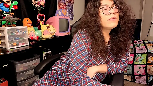 Snapshot of ShinyCherub chatting on 09/30/25, 02:00 ShinyCherub online show from 09/30/25, 02:00