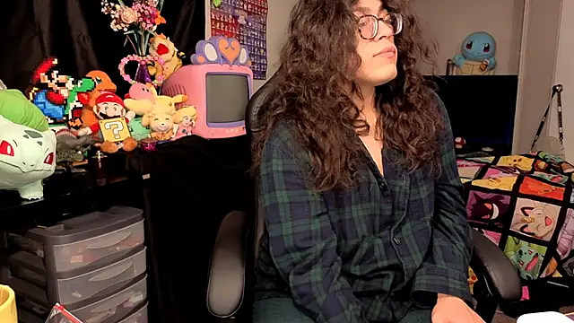 Snapshot of ShinyCherub chatting on 11/02/25, 12:24 ShinyCherub online show from 11/02/25, 12:24