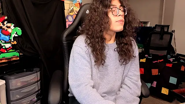 Snapshot of ShinyCherub chatting on 11/16/25, 03:23 ShinyCherub online show from 11/16/25, 03:23