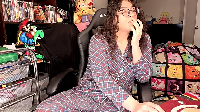 ShinyCherub online show from 04/17/26, 11:19