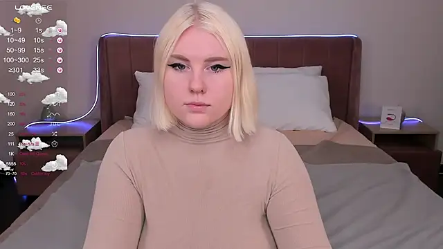 Snapshot of art_lovee chatting on 01/19/25, 08:39 art lovee online show from 01/19/25, 08:39