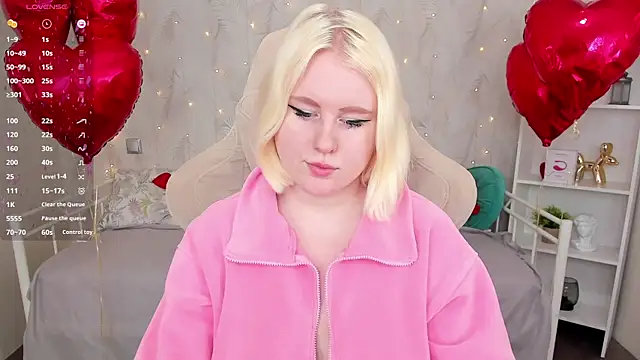 Snapshot of art_lovee chatting on 02/08/25, 04:36 art lovee online show from 02/08/25, 04:36