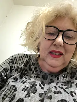 Snapshot of Merilulla chatting on 12/05/25, 06:04 Merilulla online show from 12/05/25, 06:04