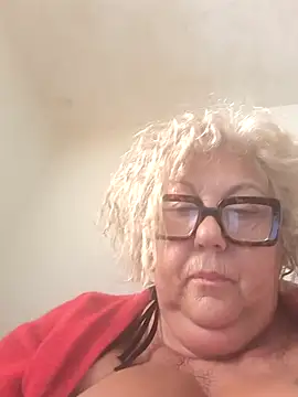 Snapshot of Merilulla chatting on 05/03/26, 01:06 Merilulla online show from 05/03/26, 01:06