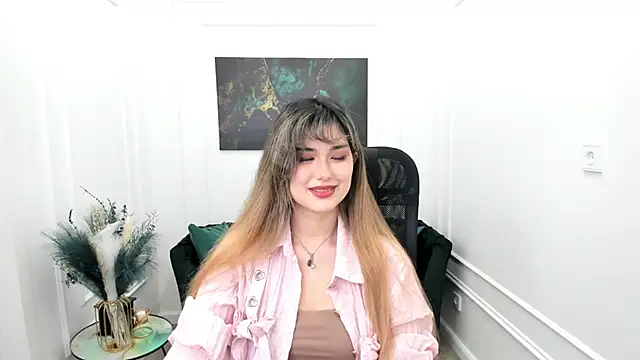 AnneTLi online show from 05/22/26, 04:41