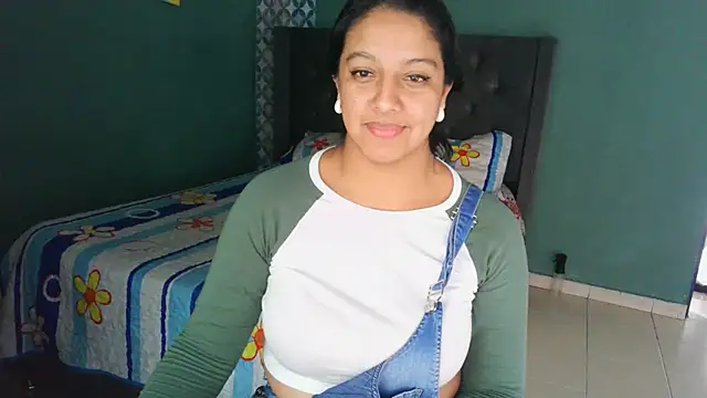 almaswan1 online show from 11/21/25, 05:22