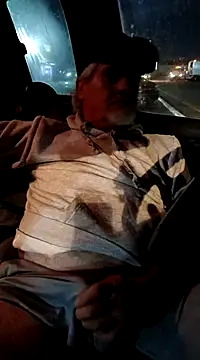 Snapshot of TTolbert chatting on 01/30/25, 01:21 TTolbert online show from 01/30/25, 01:21