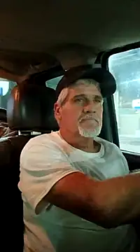 Snapshot of TTolbert chatting on 02/09/25, 12:41 TTolbert online show from 02/09/25, 12:41