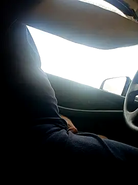 Snapshot of TTolbert chatting on 10/13/25, 08:42 TTolbert online show from 10/13/25, 08:42