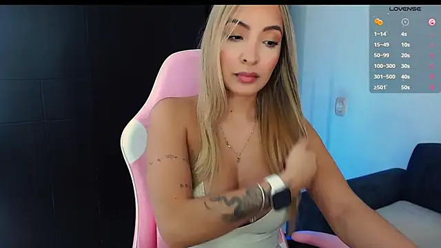 Snapshot of im_grecia chatting on 10/22/25, 07:24 im grecia online show from 10/22/25, 07:24