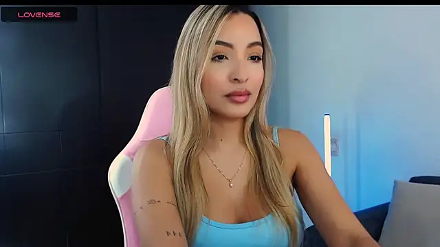 Snapshot of im_grecia chatting on 11/25/25, 08:09 im grecia online show from 11/25/25, 08:09