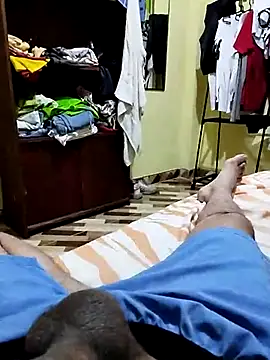 Snapshot of Onetwone chatting on 02/21/25, 10:17 Onetwone online show from 02/21/25, 10:17