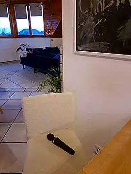 Isabellaa04 online show from 01/10/25, 03:27