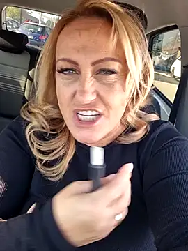 Isabellaa04 online show from 10/08/25, 12:58