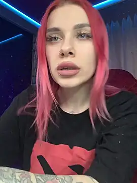 Snapshot of Queen_of_pain chatting on 01/23/25, 12:09 Queen of pain online show from 01/23/25, 12:09