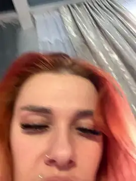 Snapshot of Queen_of_pain chatting on 03/19/25, 10:44 Queen of pain online show from 03/19/25, 10:44