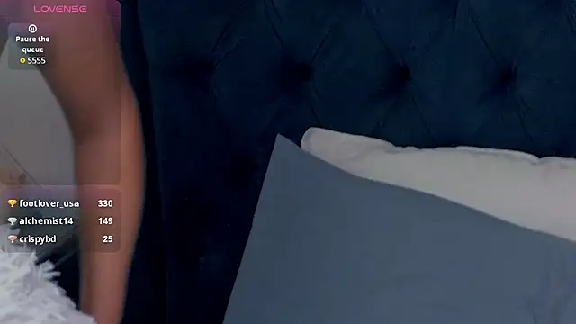 AlizNichols online show from 12/28/24, 03:48