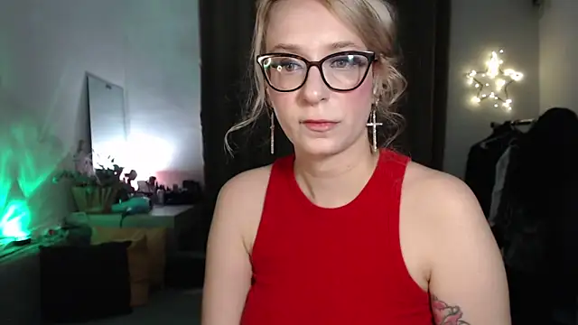 welliza online show from 10/19/25, 11:27