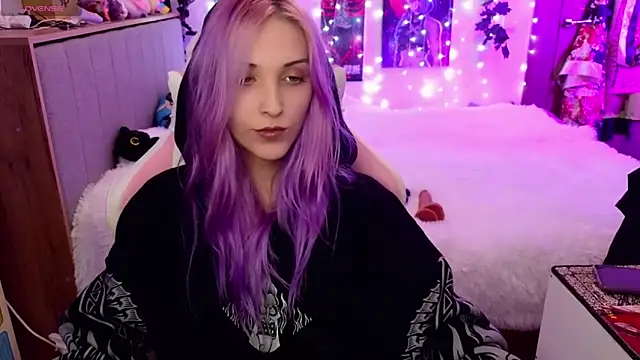 Snapshot of Violet_Noir chatting on 01/31/25, 08:11 Violet Noir online show from 01/31/25, 08:11