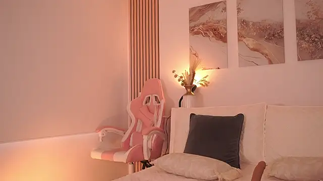 Snapshot of LillyThompson chatting on 03/09/26, 10:03 LillyThompson online show from 03/09/26, 10:03