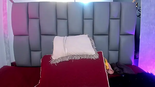  MiaBrown  online show from 02/05/25, 12:06