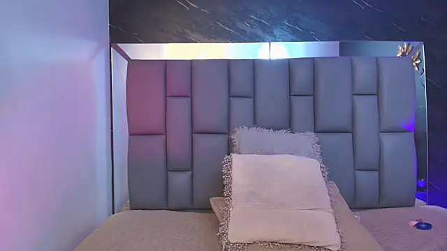  MiaBrown  online show from 10/08/25, 12:03