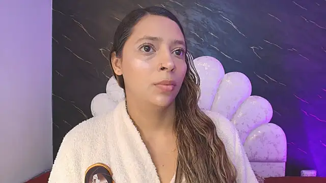 Snapshot of _MiaBrown_ chatting on 03/28/26, 12:05 MiaBrown online show from 03/28/26, 12:05