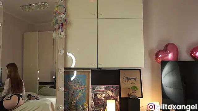 Snapshot of AlitaXAngelic chatting on 04/21/26, 05:17 AlitaXAngelic online show from 04/21/26, 05:17