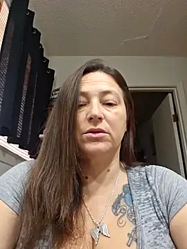 Snapshot of angelbaby1998 chatting on 01/11/25, 10:40 angelbaby1998 online show from 01/11/25, 10:40