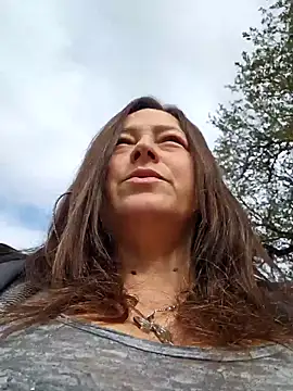 Snapshot of angelbaby1998 chatting on 01/25/25, 05:08 angelbaby1998 online show from 01/25/25, 05:08