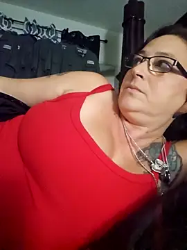 Snapshot of angelbaby1998 chatting on 09/23/25, 05:10 angelbaby1998 online show from 09/23/25, 05:10