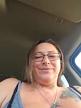 Snapshot of angelbaby1998 chatting on 03/06/26, 10:50 angelbaby1998 online show from 03/06/26, 10:50