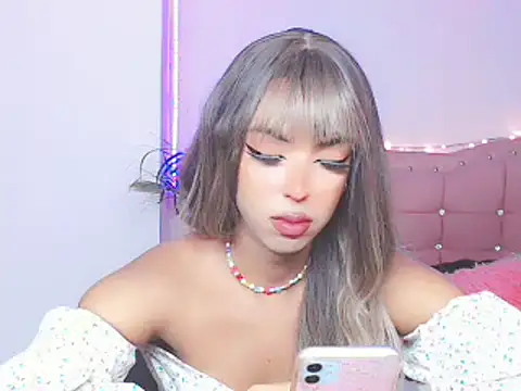 Snapshot of Tanedra_collings chatting on 02/07/25, 06:35 Tanedra collings online show from 02/07/25, 06:35