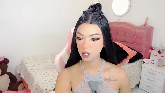 Snapshot of Tanedra_collings chatting on 09/27/25, 03:33 Tanedra collings online show from 09/27/25, 03:33