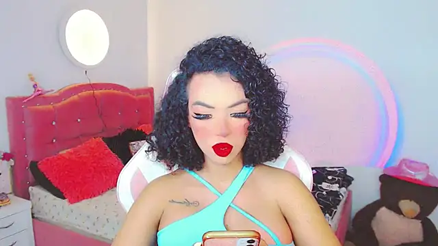 Snapshot of Tanedra_collings chatting on 01/14/26, 01:11 Tanedra collings online show from 01/14/26, 01:11