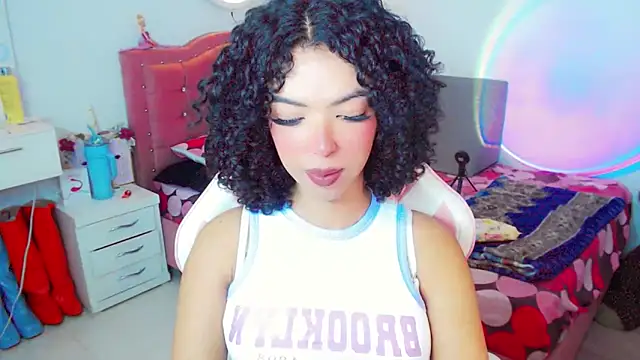 Snapshot of Tanedra_collings chatting on 02/06/26, 03:11 Tanedra collings online show from 02/06/26, 03:11