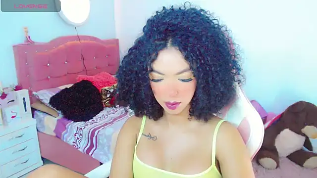 Snapshot of Tanedra_collings chatting on 03/10/26, 02:05 Tanedra collings online show from 03/10/26, 02:05