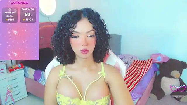 Snapshot of Tanedra_collings chatting on 03/16/26, 05:44 Tanedra collings online show from 03/16/26, 05:44