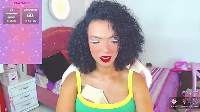 Snapshot of Tanedra_collings chatting on 03/23/26, 09:19 Tanedra collings online show from 03/23/26, 09:19