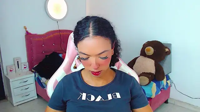 Snapshot of Tanedra_collings chatting on 04/10/26, 01:55 Tanedra collings online show from 04/10/26, 01:55