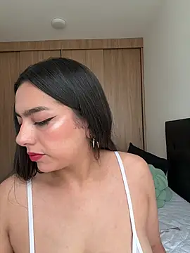 Nicollemays online show from 04/09/26, 06:02