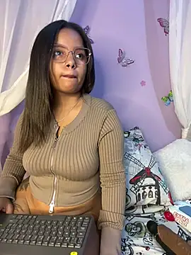 Aleja DANS online show from 04/24/26, 08:06
