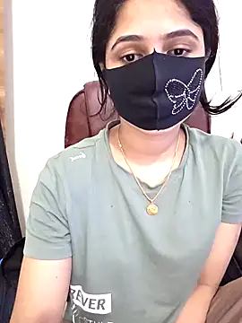 Suvosri online show from 12/23/25, 04:32