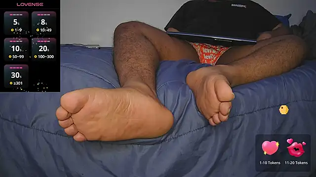 Snapshot of teaser4_ chatting on 12/31/24, 04:49 teaser4 online show from 12/31/24, 04:49