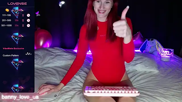 Snapshot of intolerable_girl chatting on 01/01/25, 09:20 intolerable girl online show from 01/01/25, 09:20