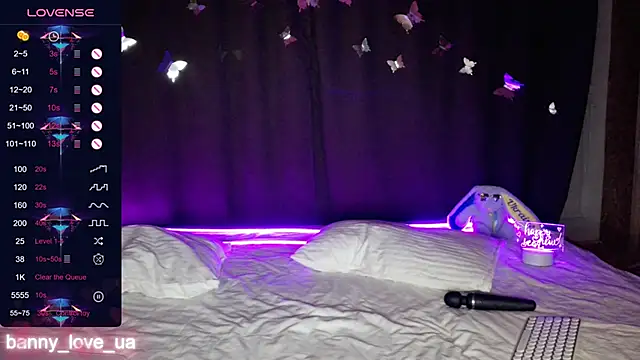 Snapshot of intolerable_girl chatting on 01/11/25, 07:38 intolerable girl online show from 01/11/25, 07:38