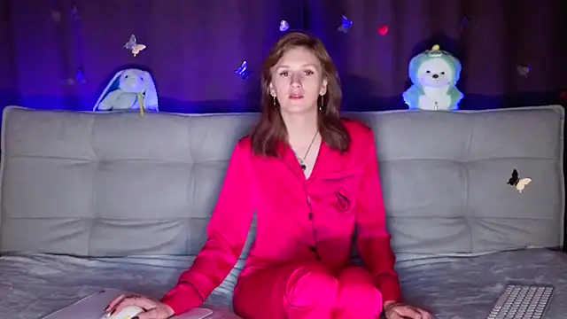 Snapshot of intolerable_girl chatting on 10/07/25, 07:44 intolerable girl online show from 10/07/25, 07:44